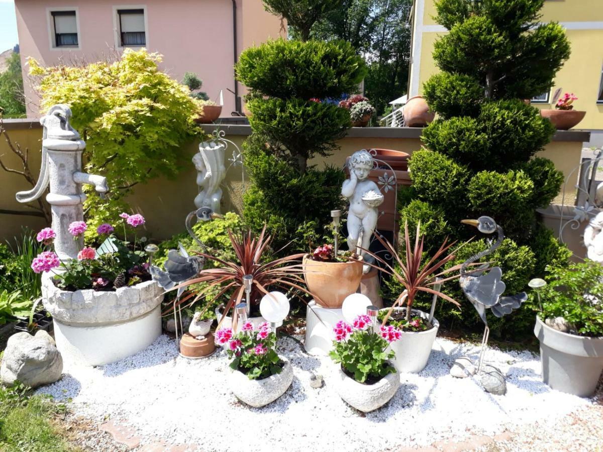 Auszeit Leoben 1 Mit Terasse Und Gratis Parkplatz Διαμέρισμα Εξωτερικό φωτογραφία