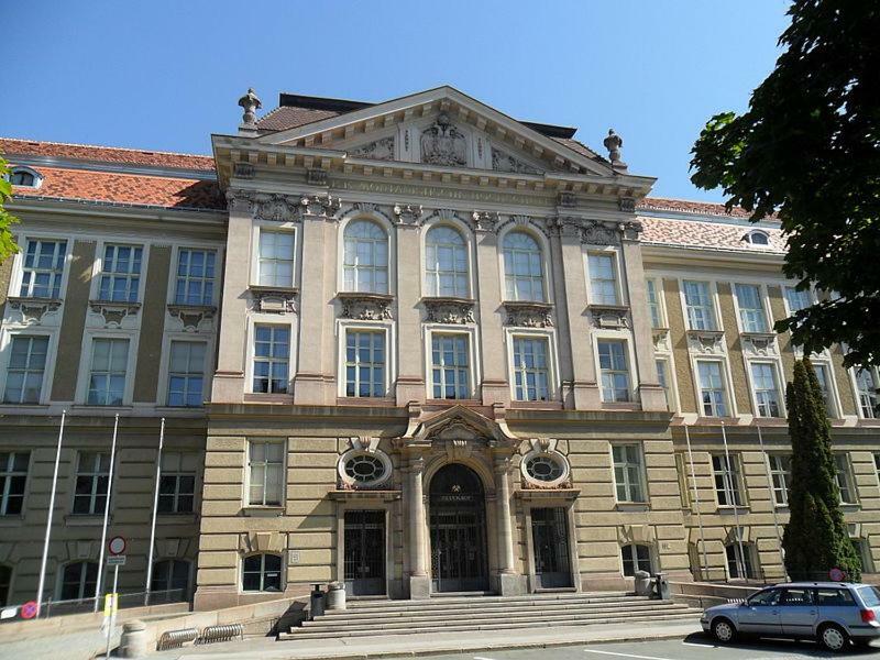Auszeit Leoben 1 Mit Terasse Und Gratis Parkplatz Διαμέρισμα Εξωτερικό φωτογραφία